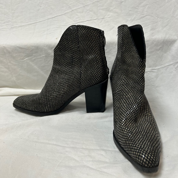 Pons Quintana Snake Detailed High Heeled Boots - Picture 3 of 4